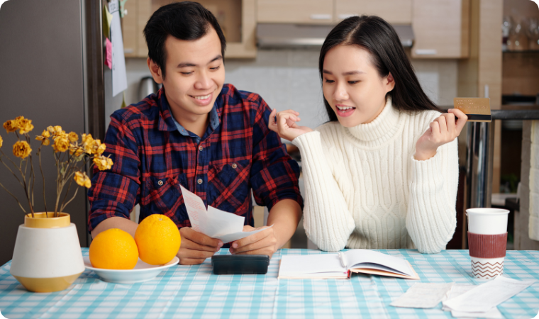 couple discussing finances